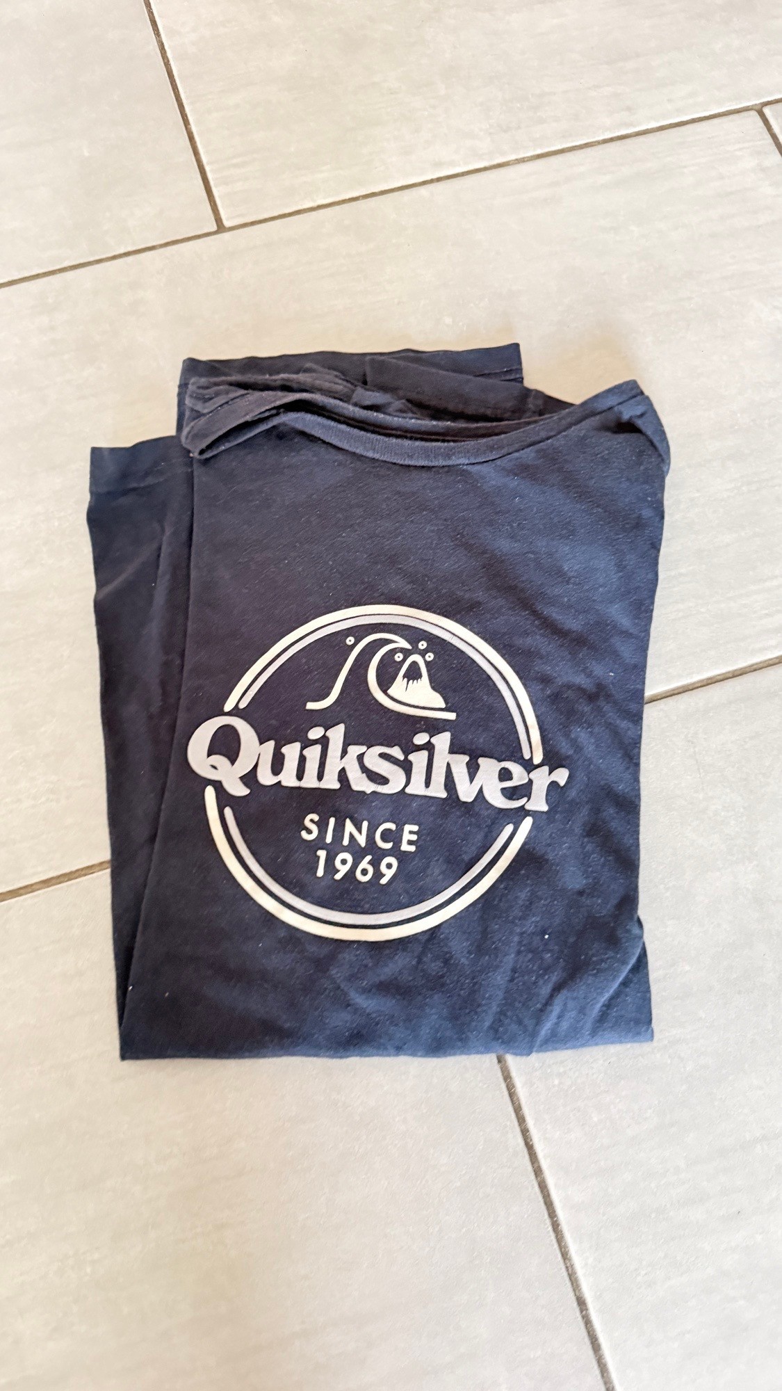 t-shirt  Quiksilver